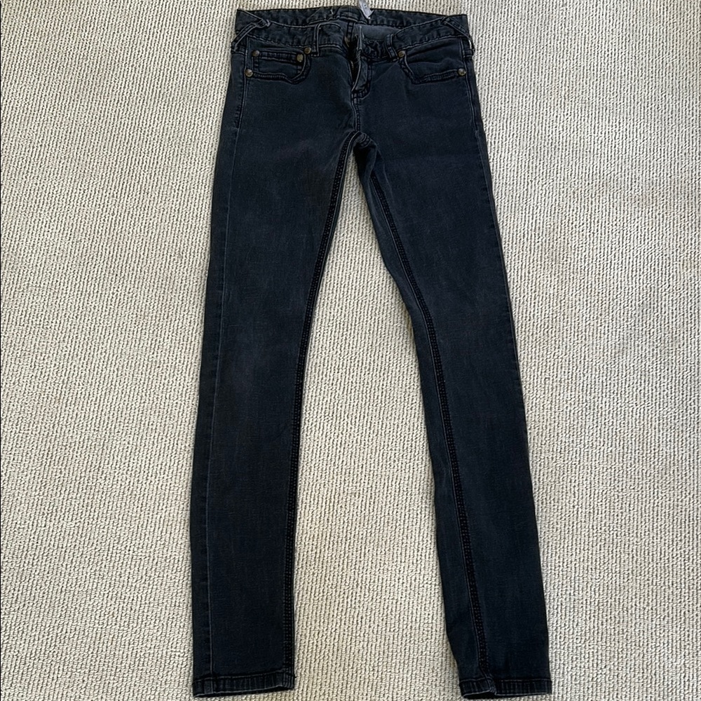 Free People Black Skinny Jeans Modern Fit🌿